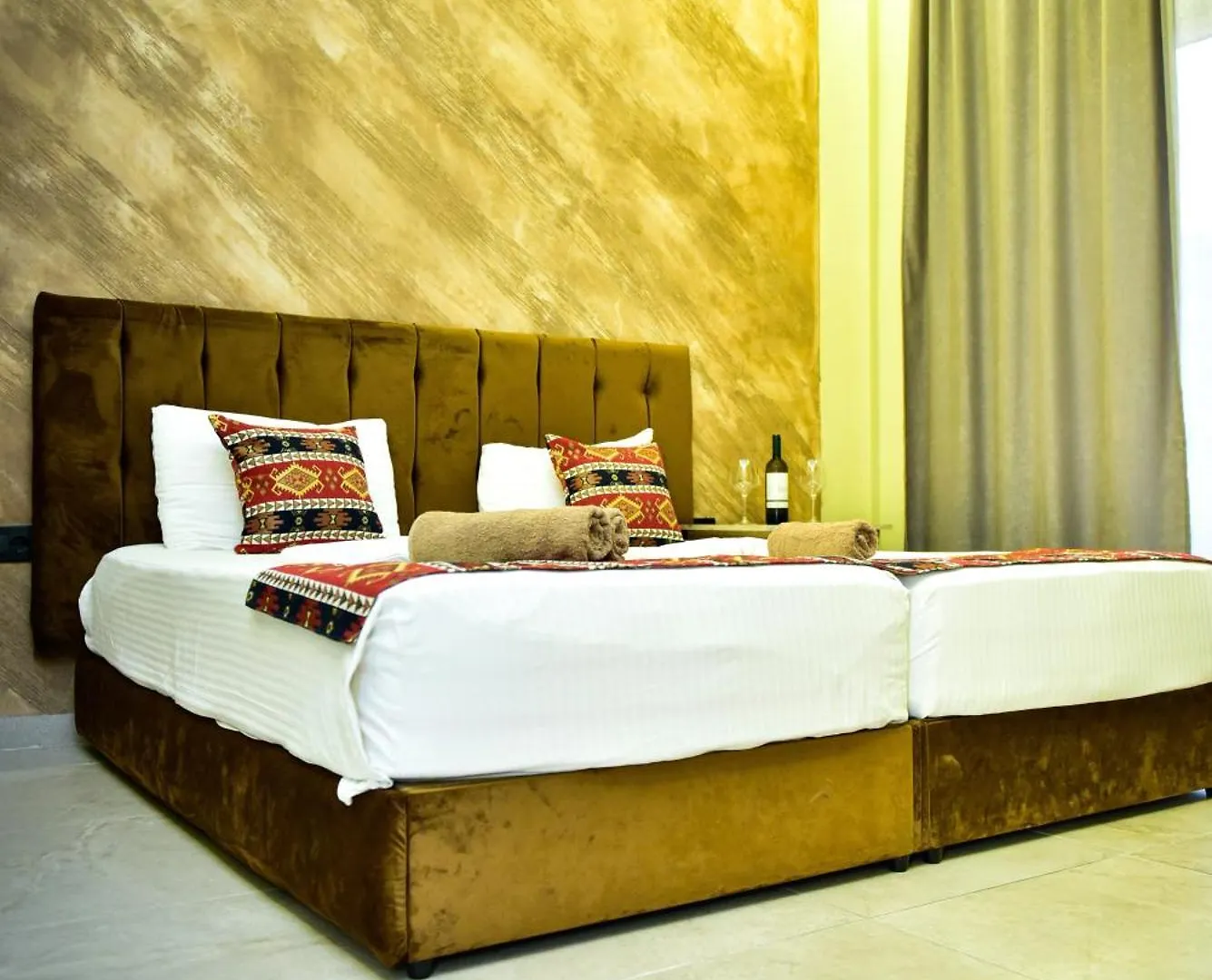 Te Bujtina Hotel- Cozy Stay With Traditional Breakfast Near Beach Golem  Albania