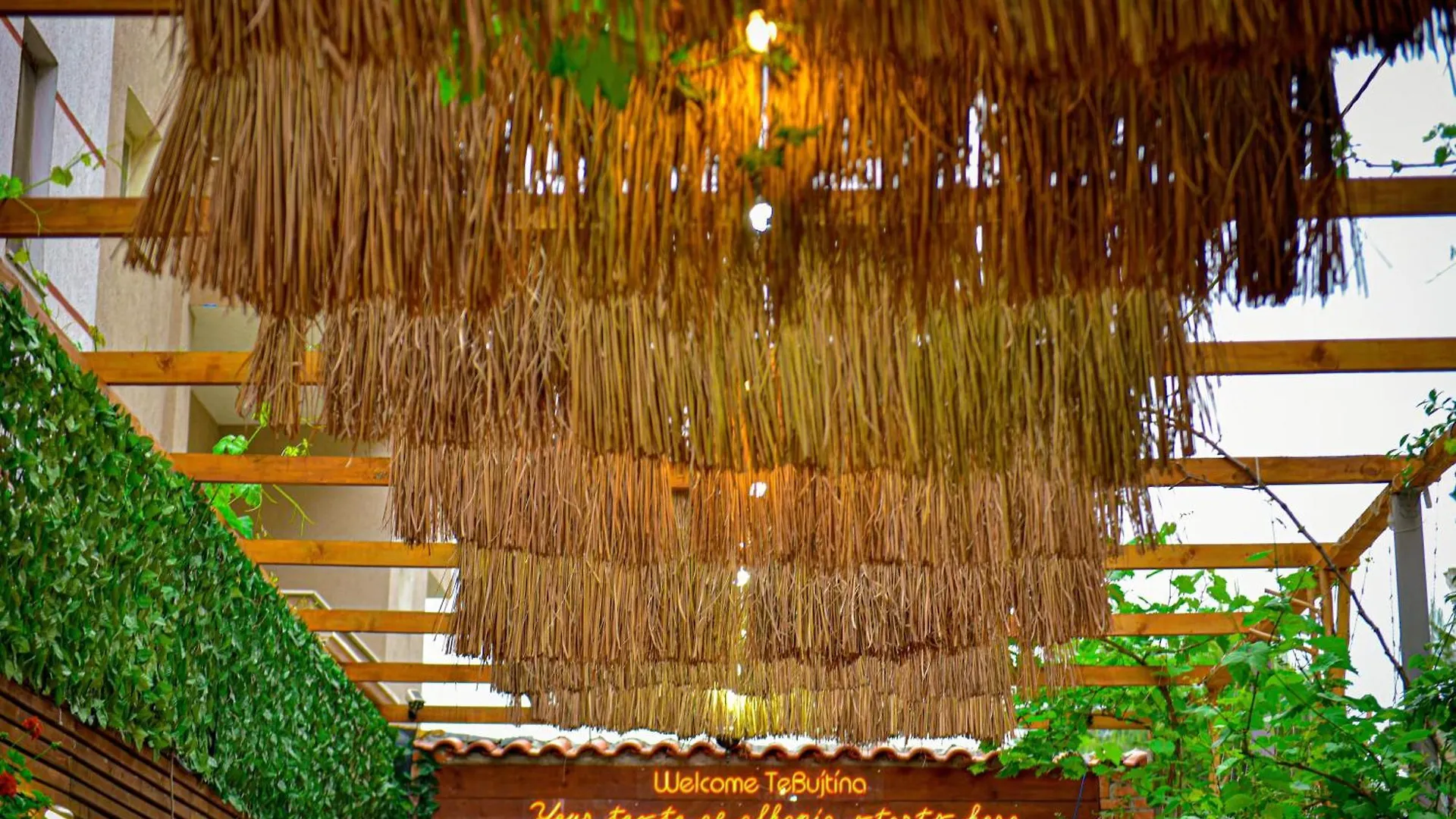 Hotel Te Bujtina Hotel- Cozy Stay With Traditional Breakfast Near Beach Golem